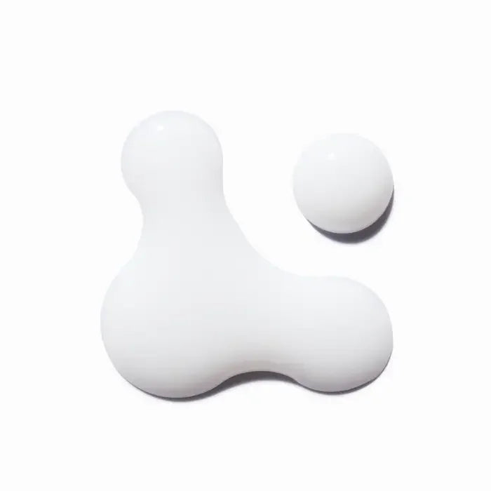 Chroma Absolu Anti-Frizz Leave-In Treatment for Color-Treated Hair texture