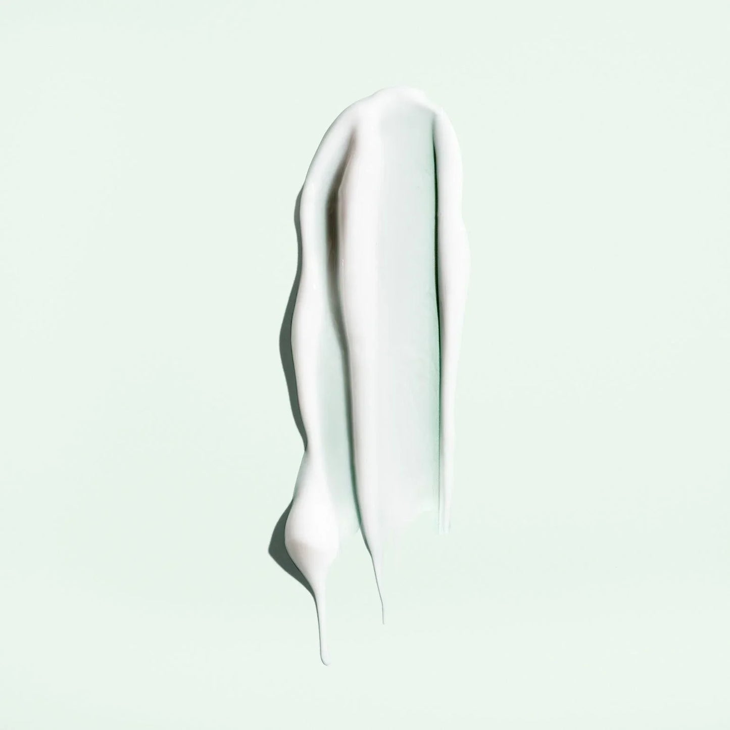 ORIBE Straight Away Smoothing Blowout Cream texture