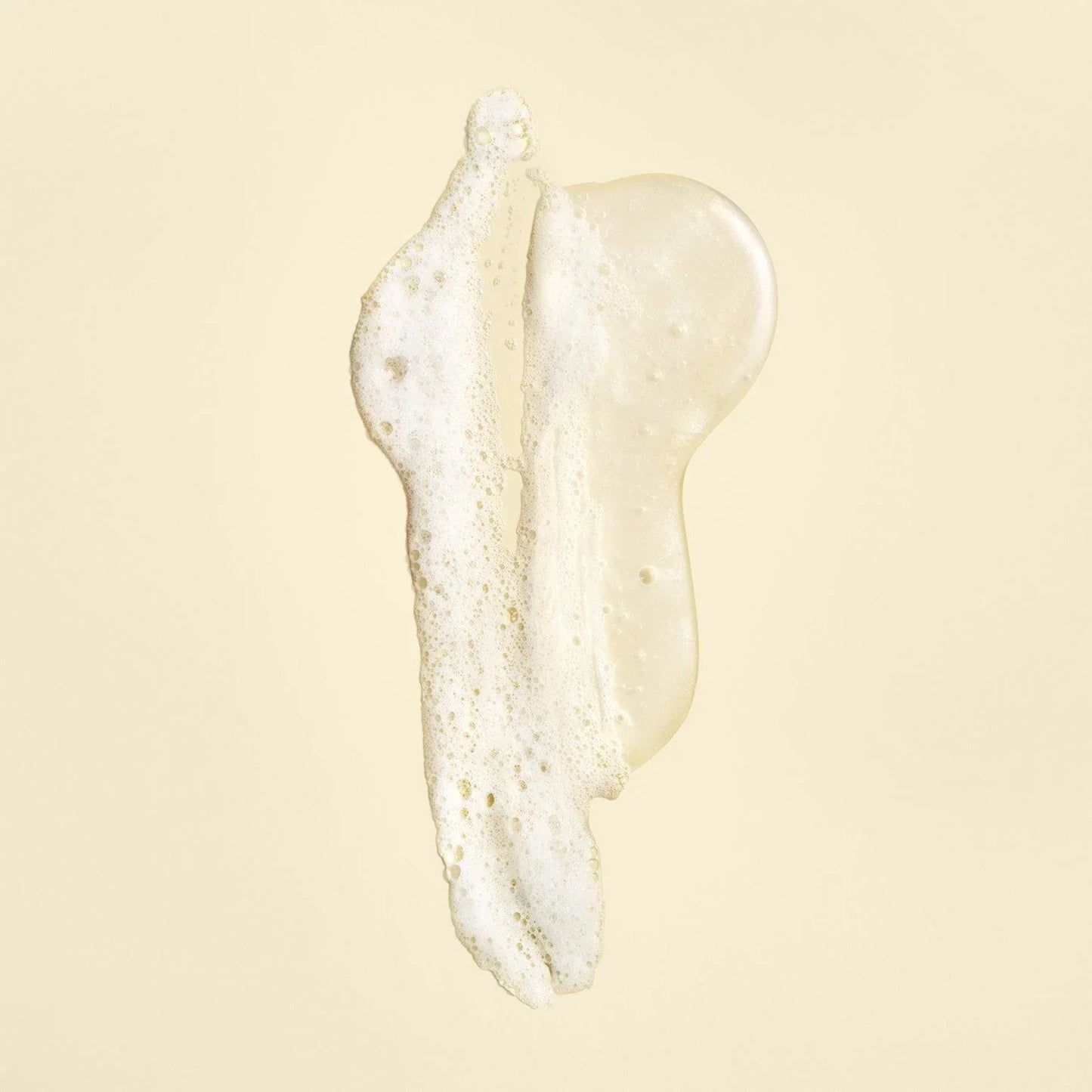 ORIBE Gold Lust Repair & Restore Shampoo Texture